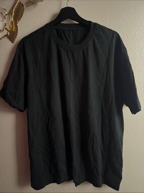 Classic Men's Black Crewneck T-Shirt